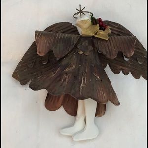 Holiday hanging angel